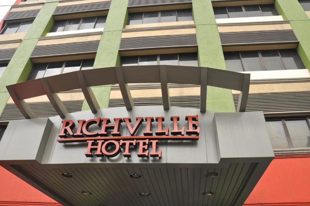 Richville Hotel Мандалуйонг Экстерьер фото